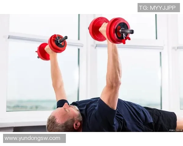 哑铃锻炼的多重效果揭秘助你塑造完美身材与增强肌肉力量